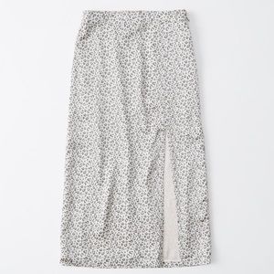 NWT cheetah midi skirt Abercrombie